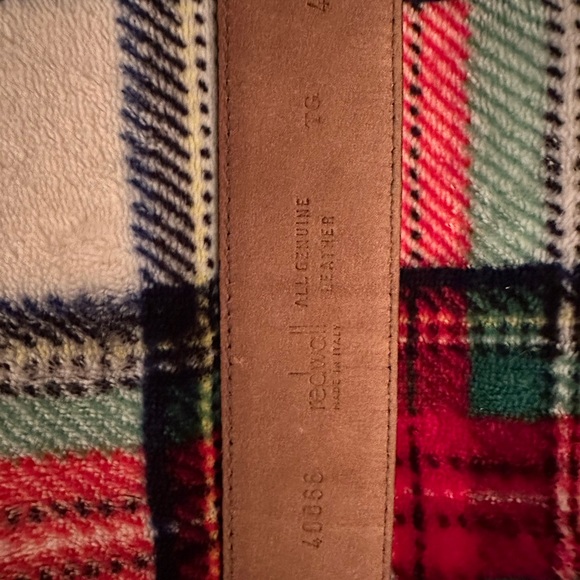 1990s Moschino Redwall Belt I Am Rich in Gold Letters on Gray Embossed Leather - Picture 5 of 6